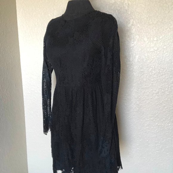 Xhiliration Black Lace Dress - Picture 3 of 4